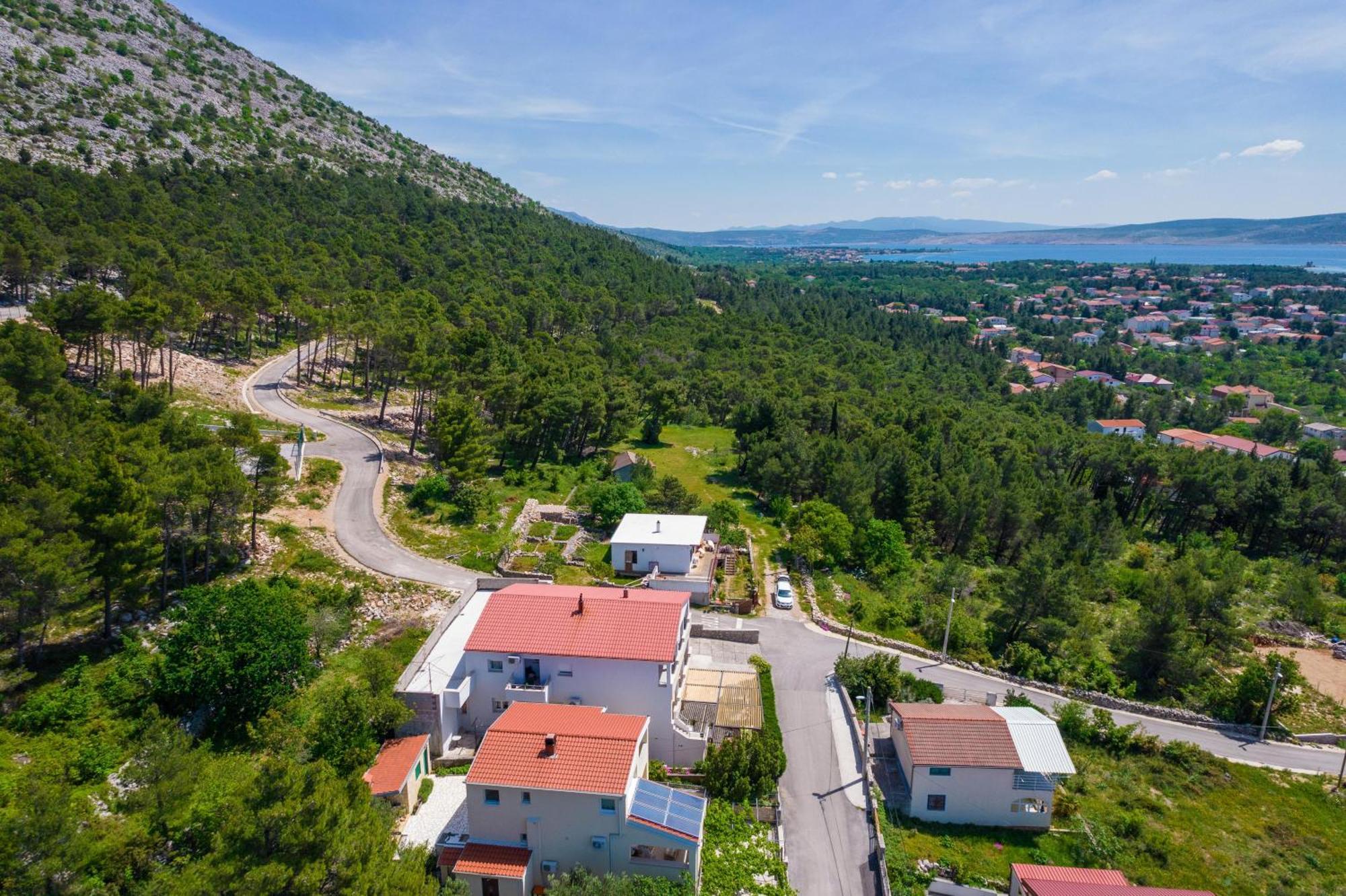 Apartmani Tomeri Starigrad Paklenica Exterior photo